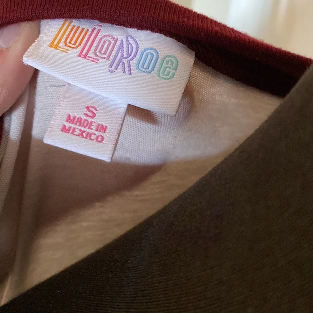 Lularoe Liv Tee, size S - Picture 3 of 3